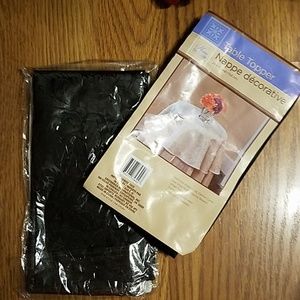 Black 28" table toppers floral design